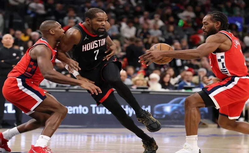 Kevin Durant Teases Lakers from the Bench During Rockets' Game 4 ...